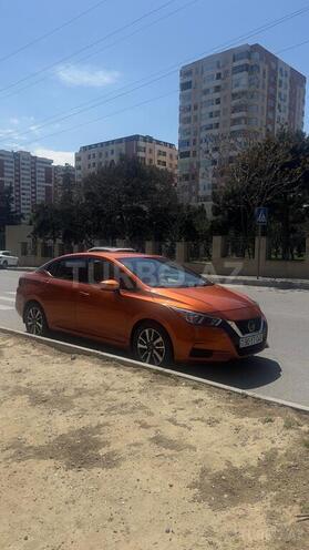 Nissan Versa-5