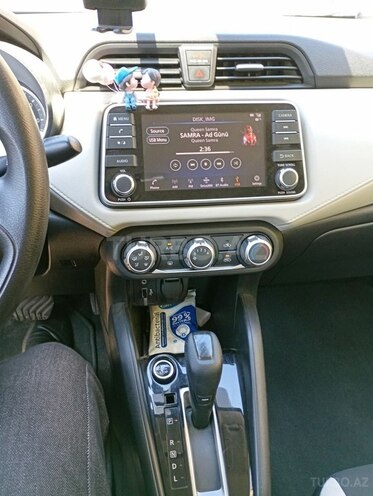 Nissan Versa-9