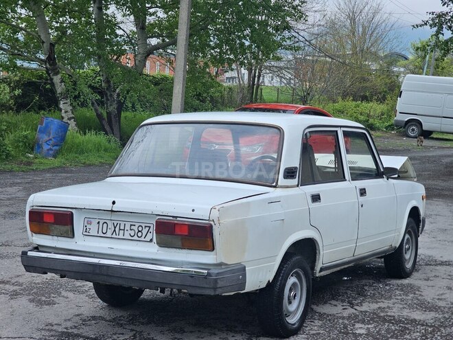 LADA (VAZ) 2107-15