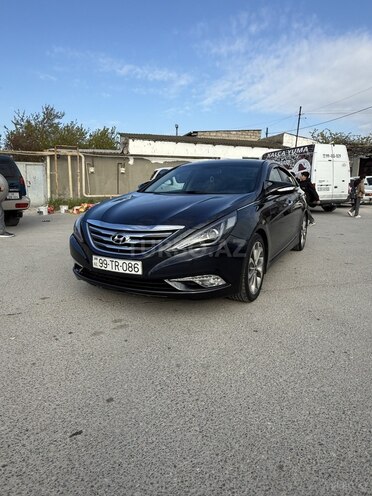 Hyundai Sonata-1