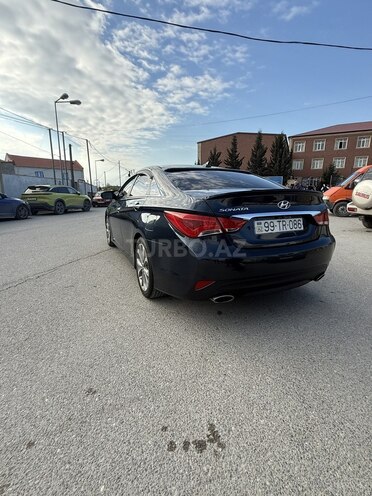 Hyundai Sonata-2