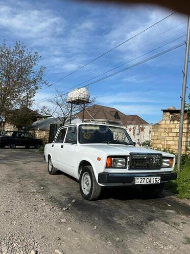 LADA (VAZ) 2107-1