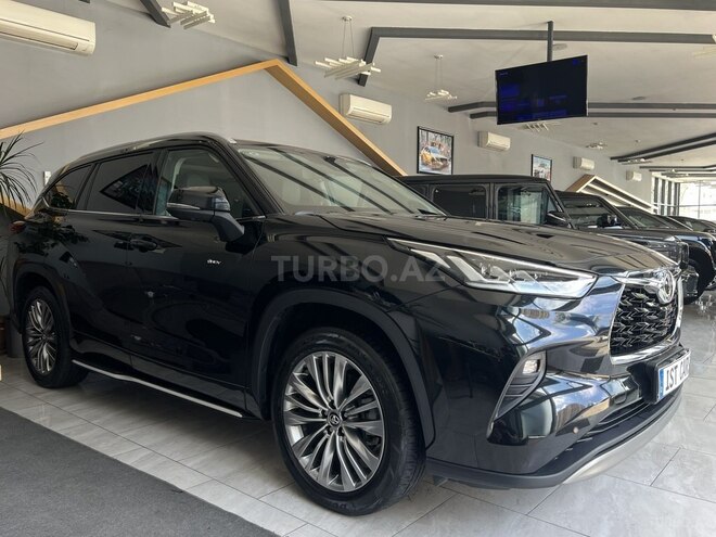 Toyota Highlander-2