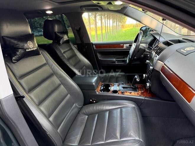 Volkswagen Touareg-8