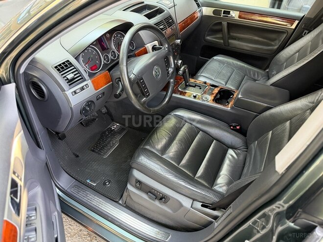 Volkswagen Touareg-14