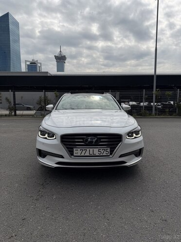 Hyundai Grandeur-1