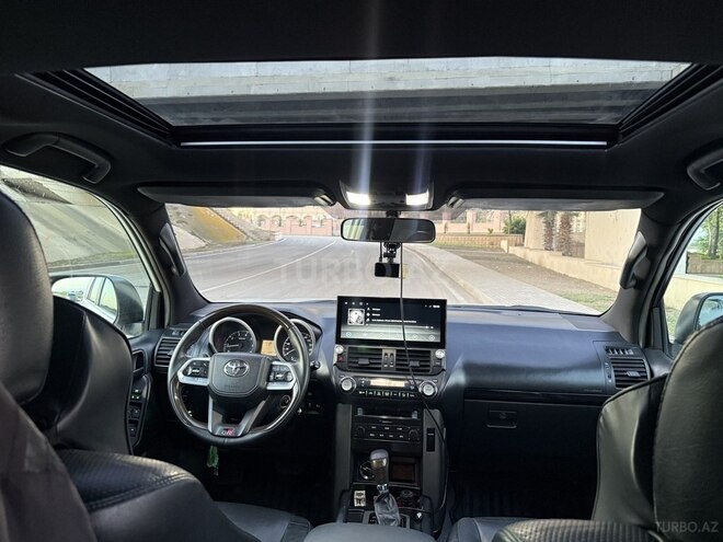 Toyota Land Cruiser Prado-7