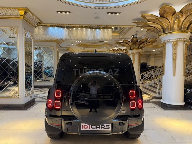 Land Rover Defender-8
