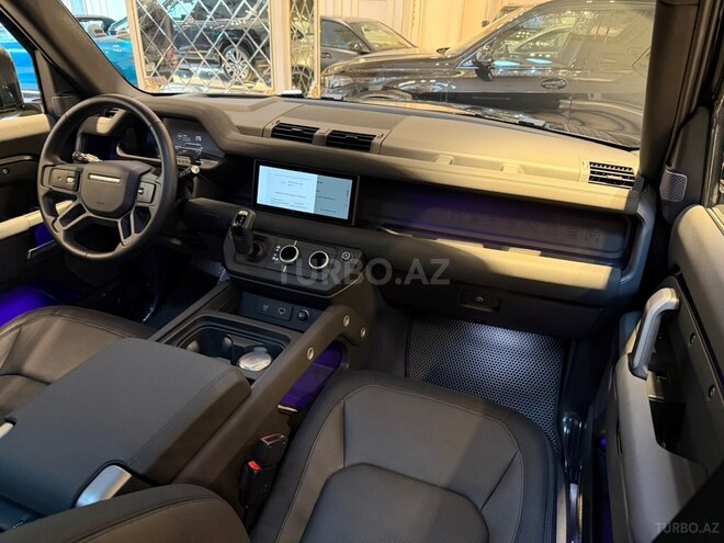 Land Rover Defender-11