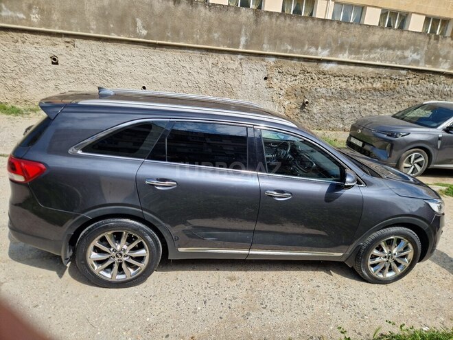 Kia Sorento-4