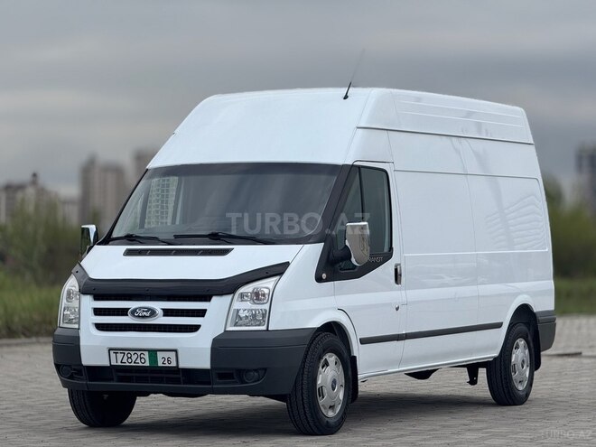 Ford Transit-17