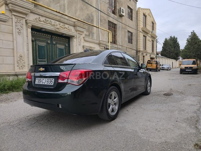 Chevrolet Cruze-9
