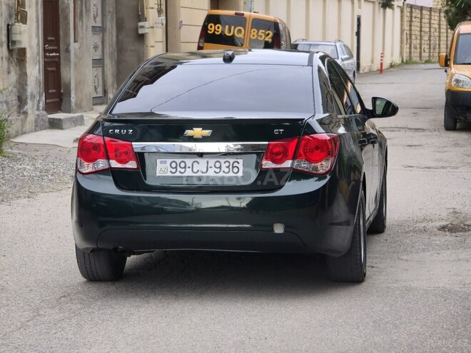 Chevrolet Cruze-12