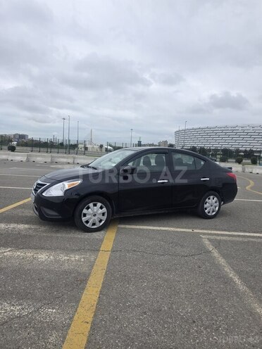 Nissan Versa-2