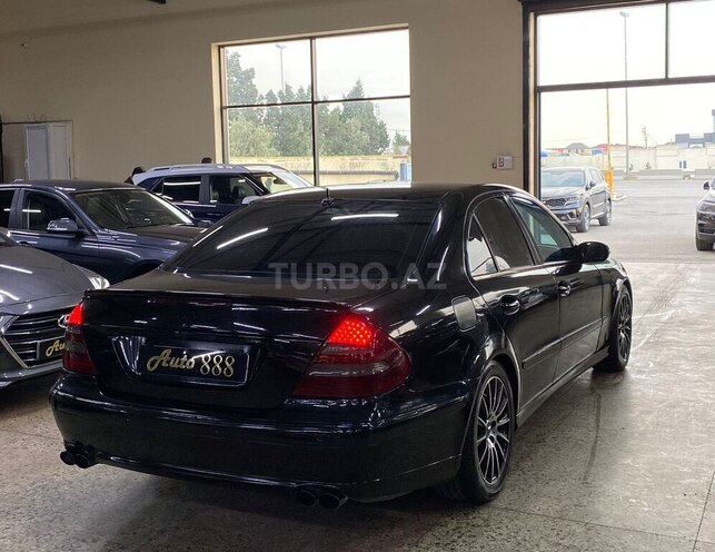Mercedes E 320-6