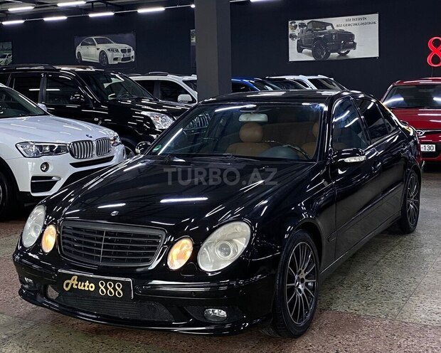 Mercedes E 320-1