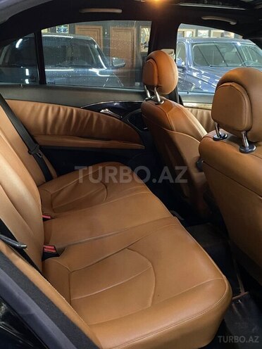 Mercedes E 320-7