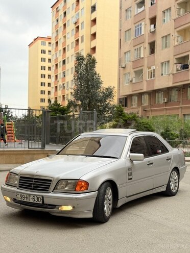 Mercedes C 220-8