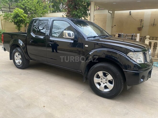 Nissan Navara-10