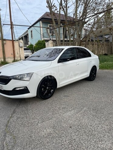 Skoda Rapid-18