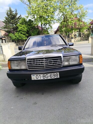 Mercedes 190-13