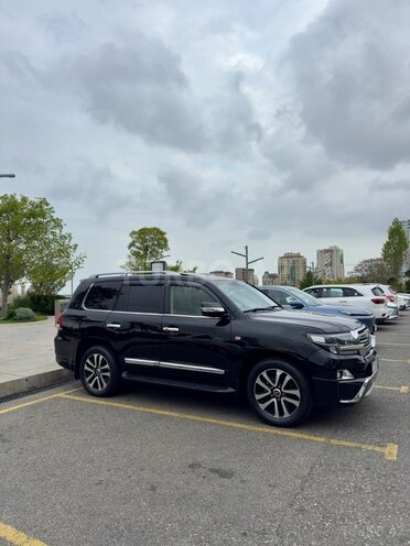 Toyota Land Cruiser-5