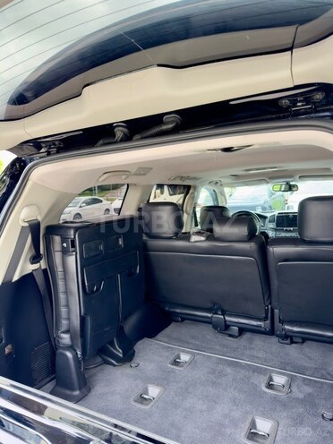 Toyota Land Cruiser-16
