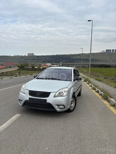 Kia Rio-11