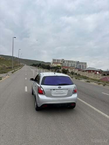 Kia Rio-9