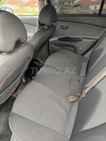 Kia Rio-6