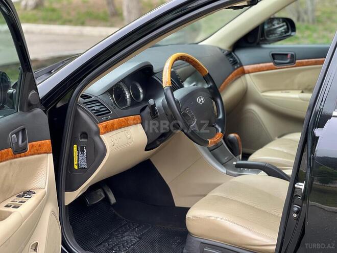 Hyundai Sonata-13