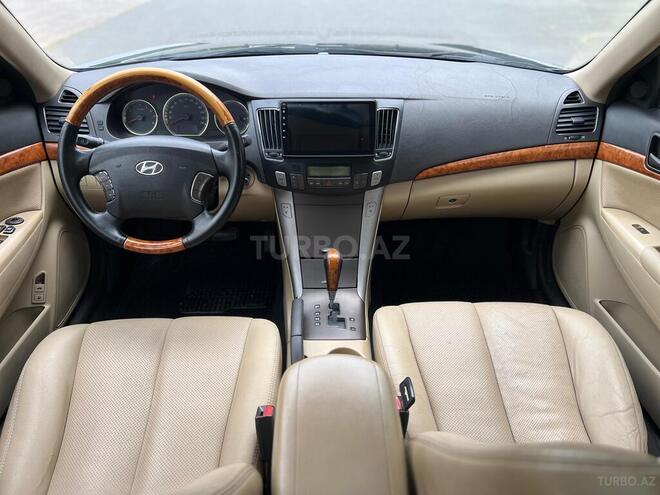 Hyundai Sonata-11