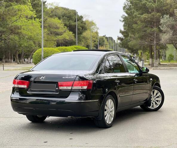 Hyundai Sonata-4