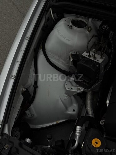 BMW 525-16