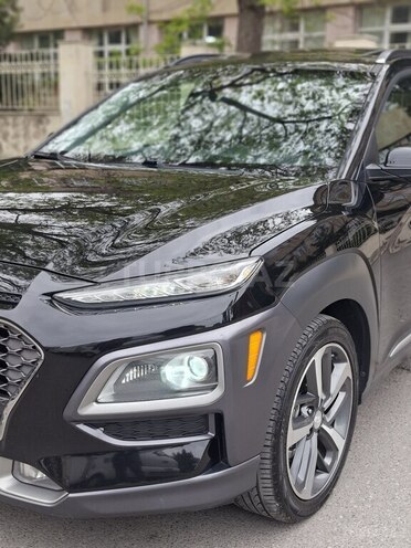 Hyundai Kona-11