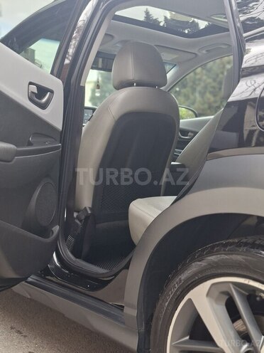 Hyundai Kona-14