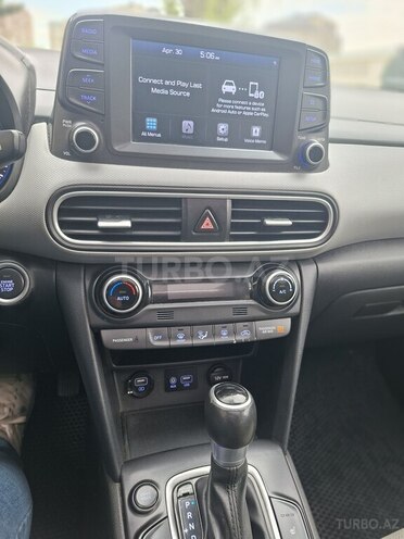 Hyundai Kona-16
