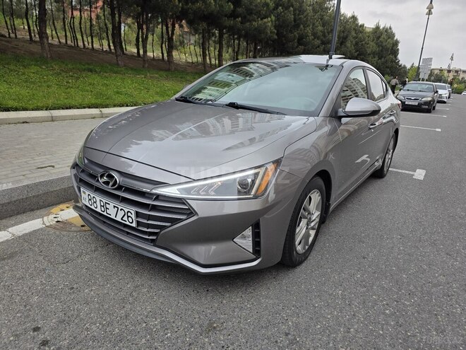 Hyundai Elantra-4