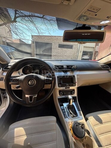Volkswagen Passat CC-4