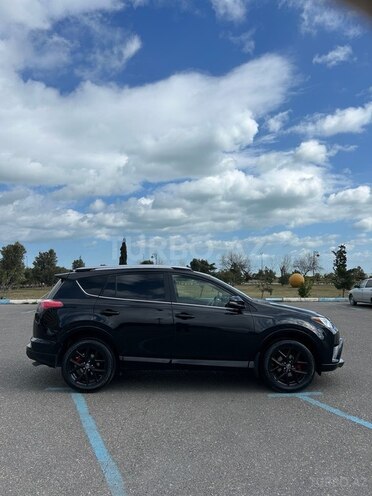 Toyota RAV4-2