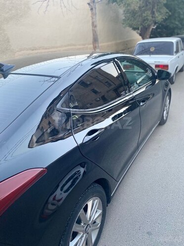 Hyundai Elantra-7