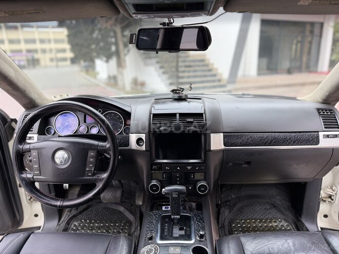 Volkswagen Touareg-17