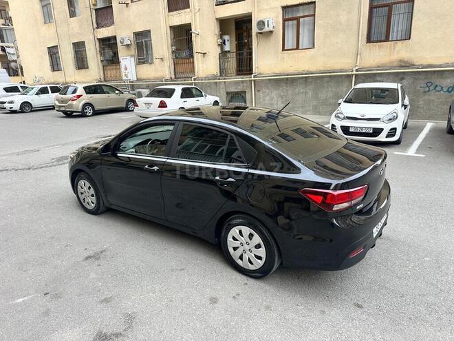Kia Rio-9