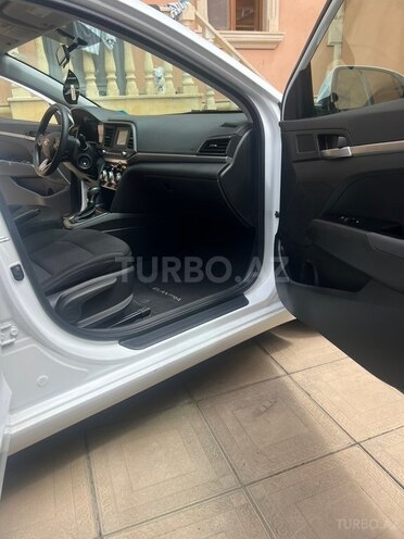 Hyundai Elantra 2018, 168,498 km - 2.0 л - Bakı