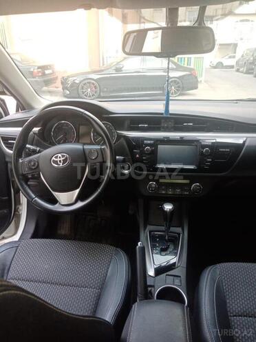 Toyota Corolla-4