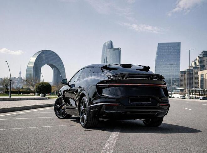Lotus Eletre-2