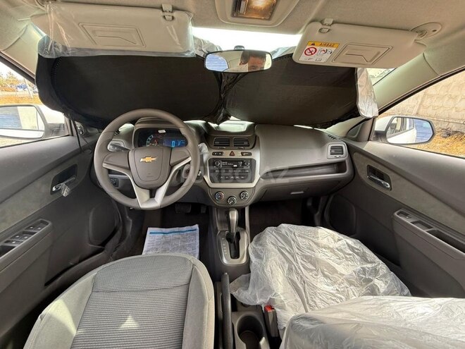Chevrolet Cobalt-11