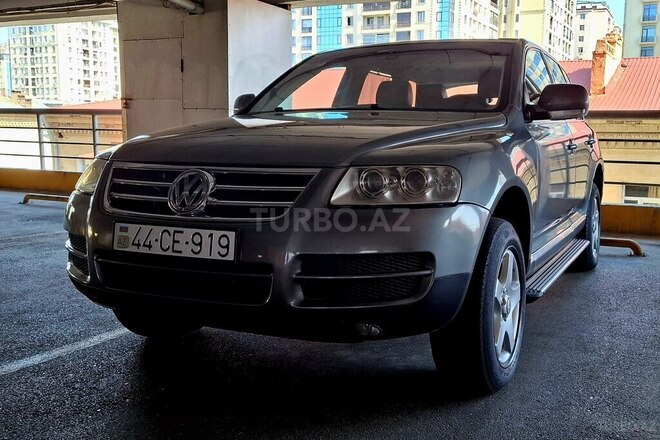 Volkswagen Touareg-2
