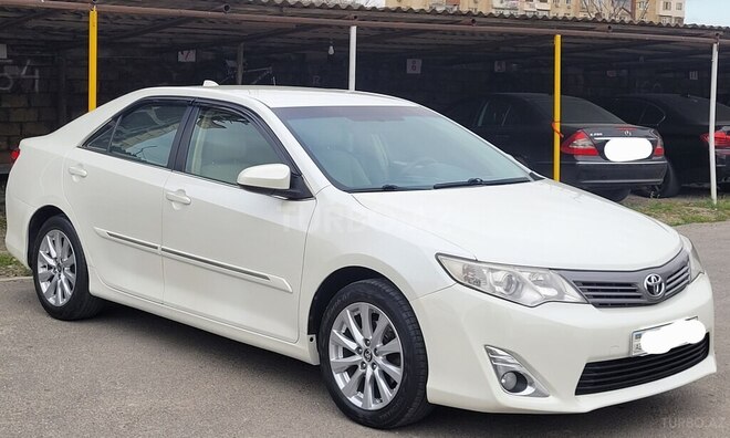 Toyota Camry-4