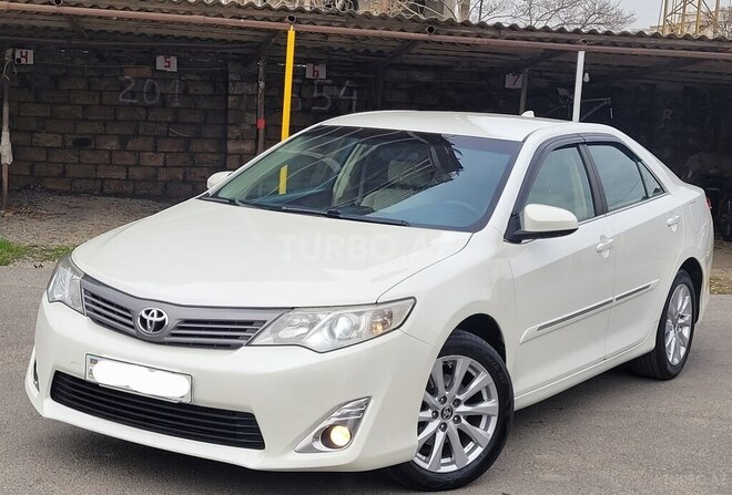 Toyota Camry-1